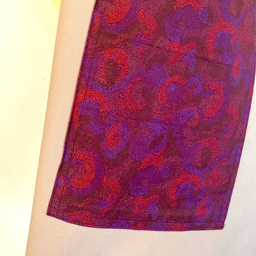 Handmade Cross-back Apron - Picture 3 of 4